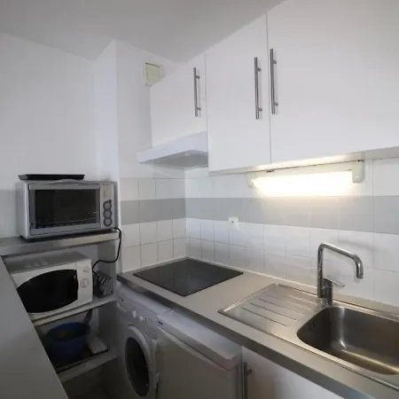 Sete, 2 Pieces, 6 Personnes - Fr-1-472a-30 Apartment *